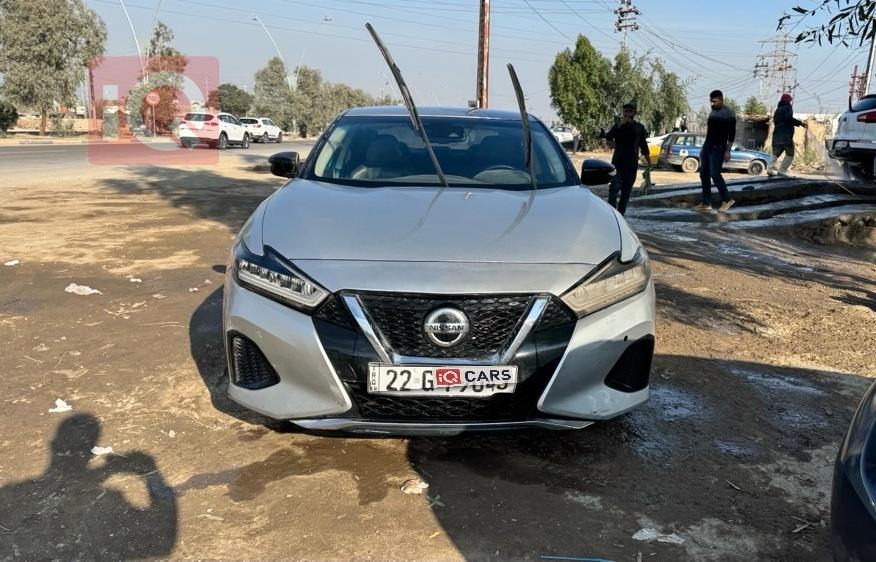 Nissan Maxima